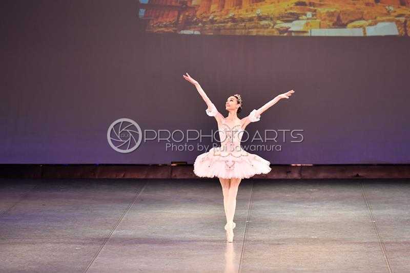 Façade Variation Pizziicato Sylvia – Lisa Maria British Ballet Arts ... Façade Variation Pizziicato Sylvia – Lisa Maria British Ballet Arts ...